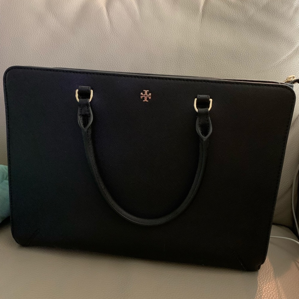 Tory Burch Robinson Large Zip Top Tote